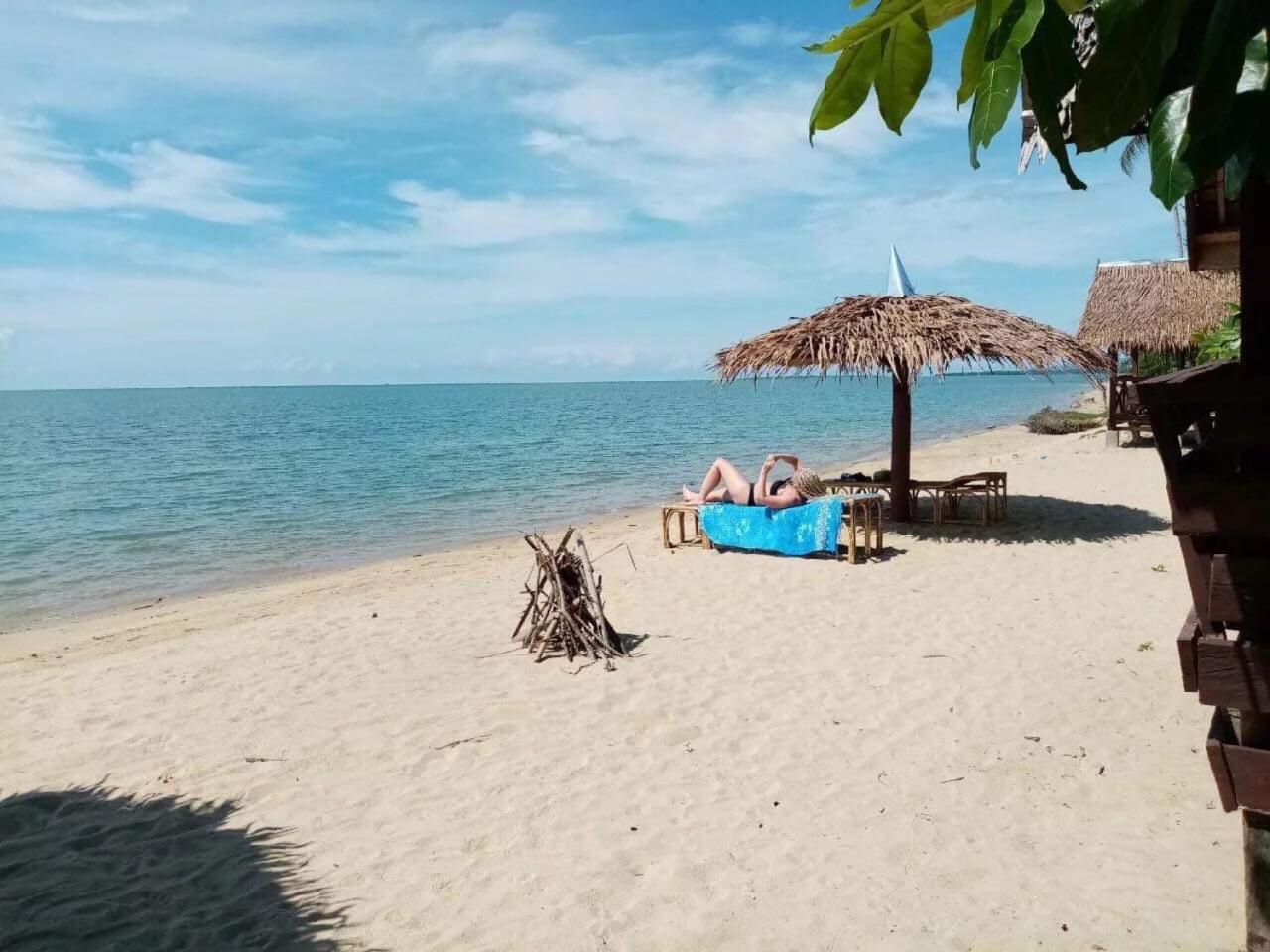 Mecaja Beach House Roxas  Ruang foto