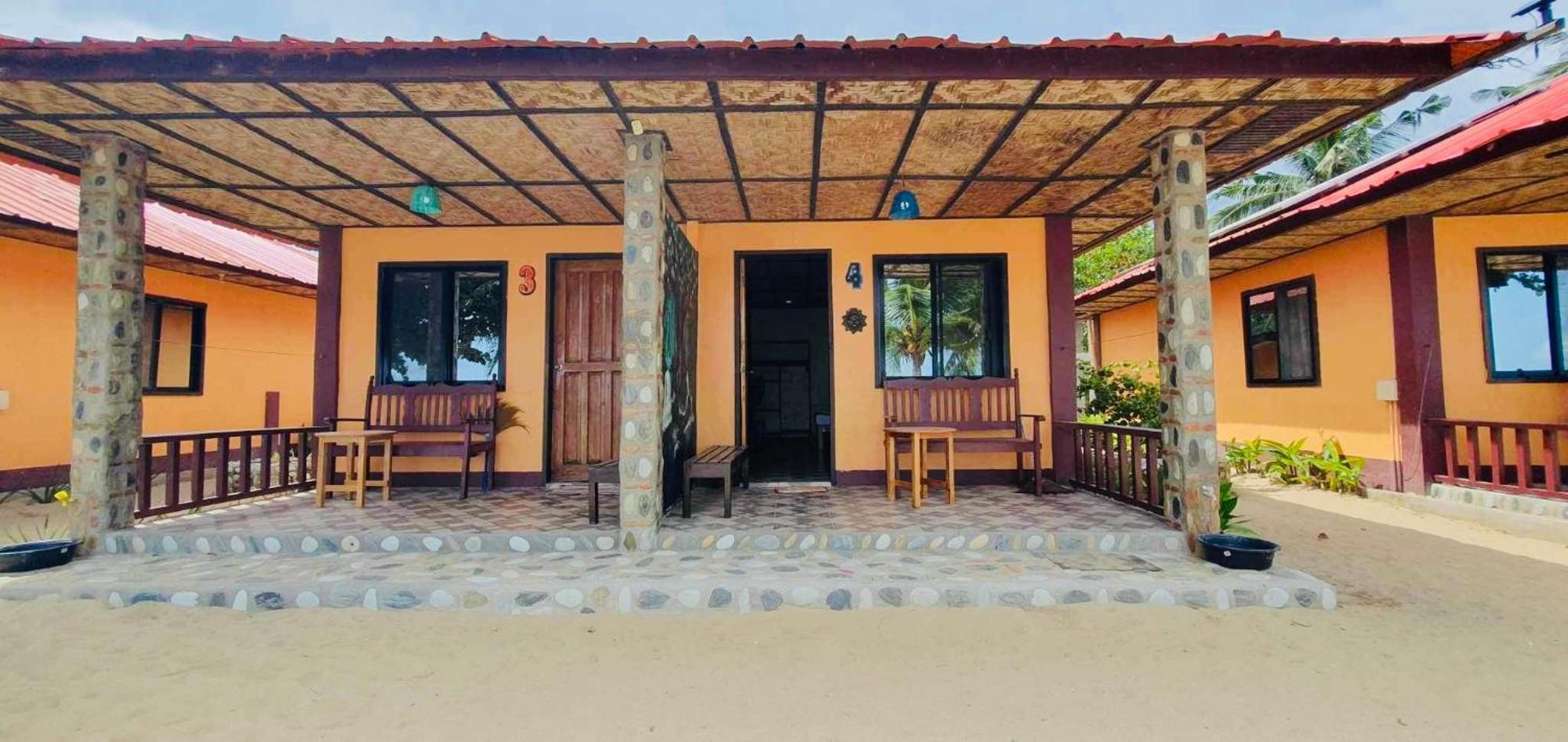 Mecaja Beach House Roxas  Bagian luar foto