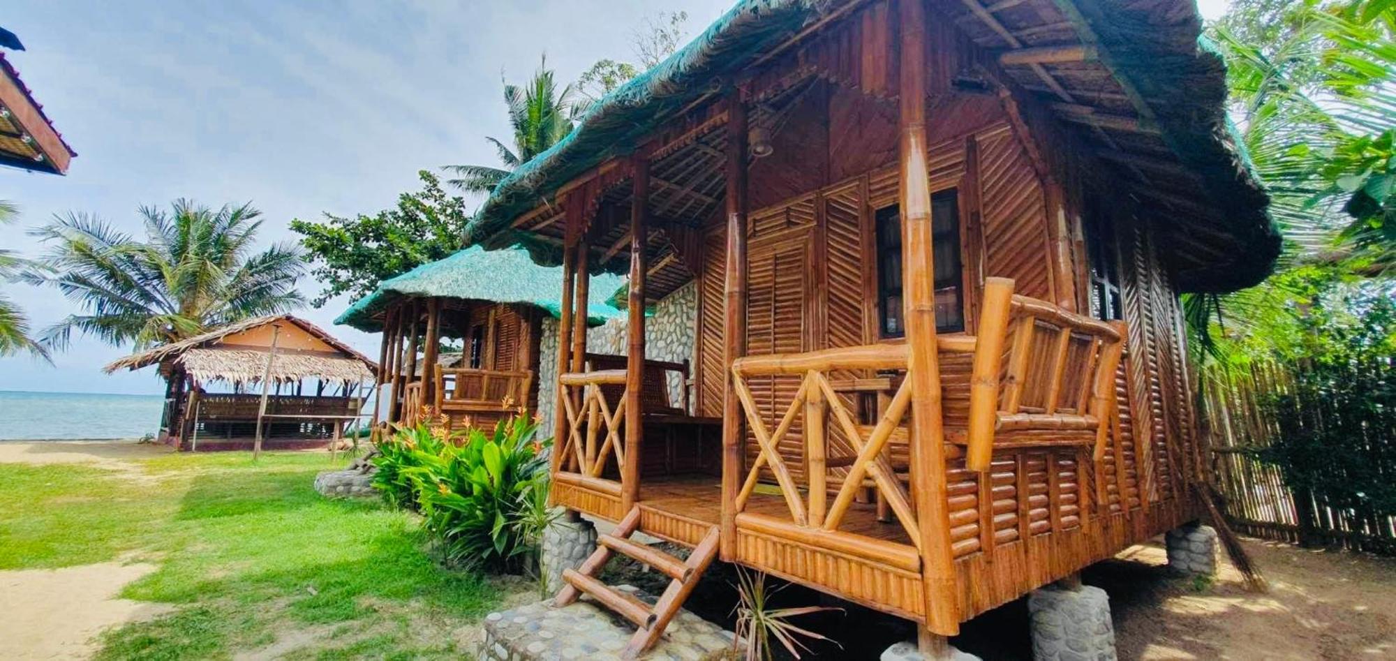 Mecaja Beach House Roxas  Bagian luar foto